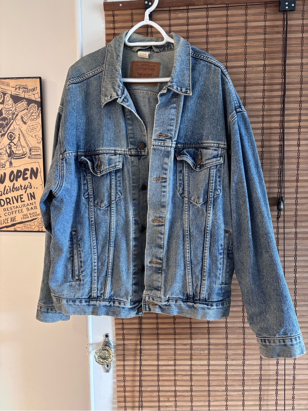Levi's Light Blue Classic Denim Jacket - Picture 1 of 4